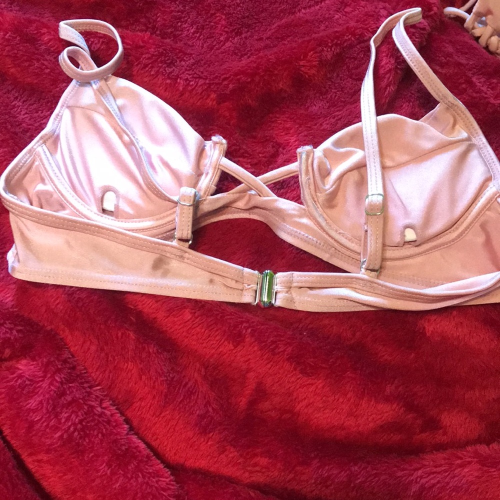 Pink bikini - Picture 4 of 4